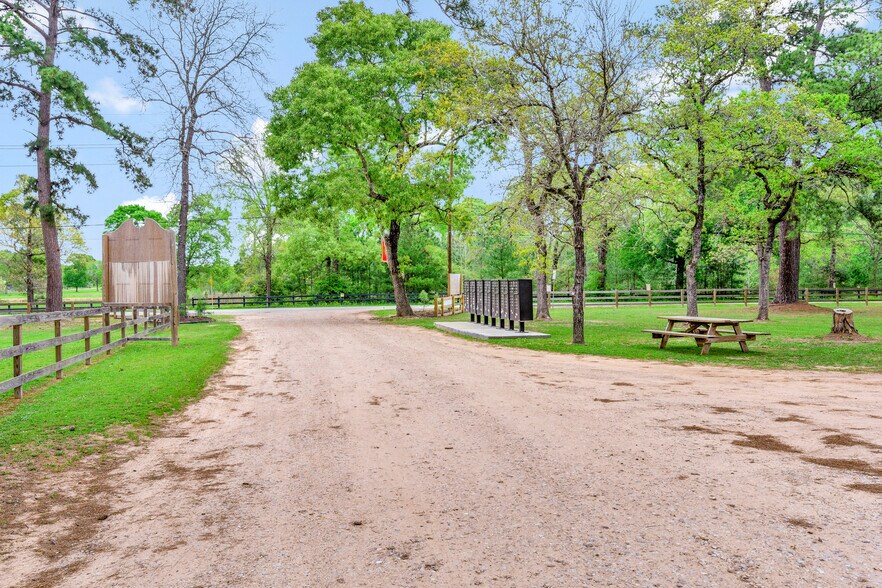 More Photos Of 16789 Butera Rd, Magnolia Trailer Camper Park For Sale