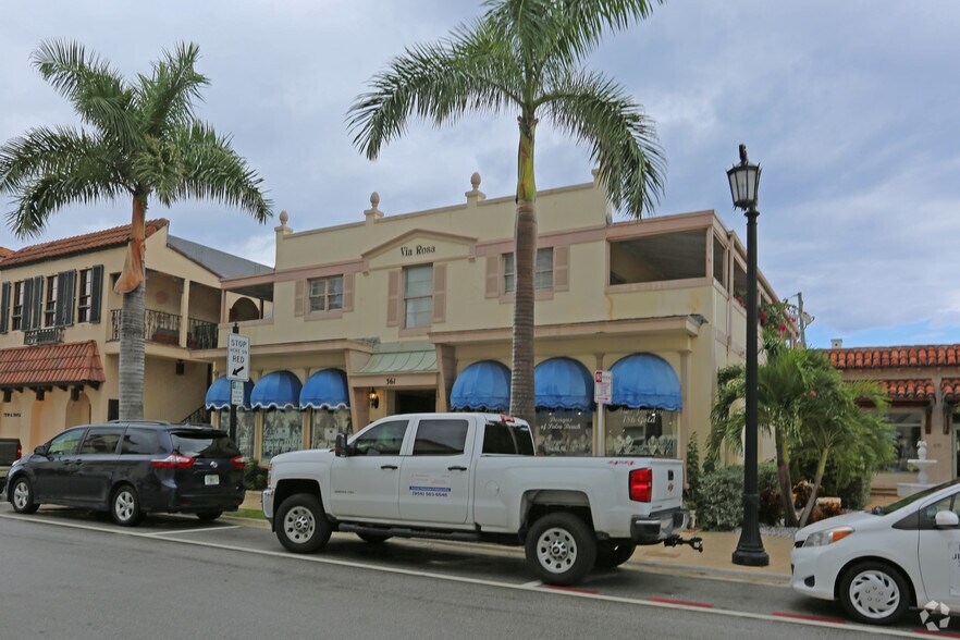 More Photos Of 361 S County Rd, Palm Beach Storefront Retail Residential For Lease