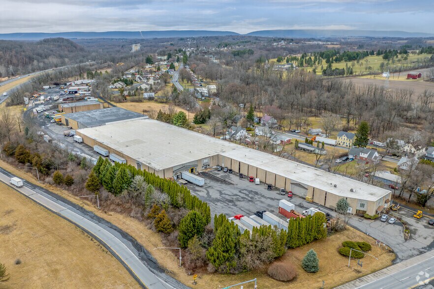 More Photos Of 100 Industrial Blvd, Stockertown Warehouse For Lease
