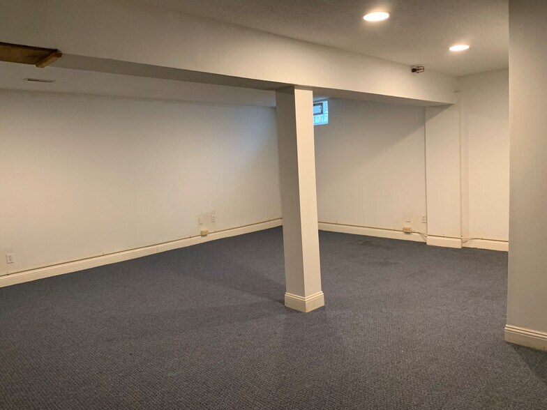 More Photos Of 3527 Darrow Rd, Stow Office For Sale