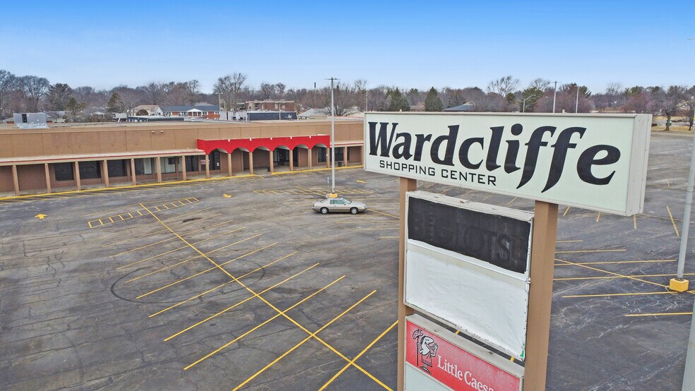 Primary Photo Of 3013-3033 N Sterling Ave, Peoria General Retail For Lease