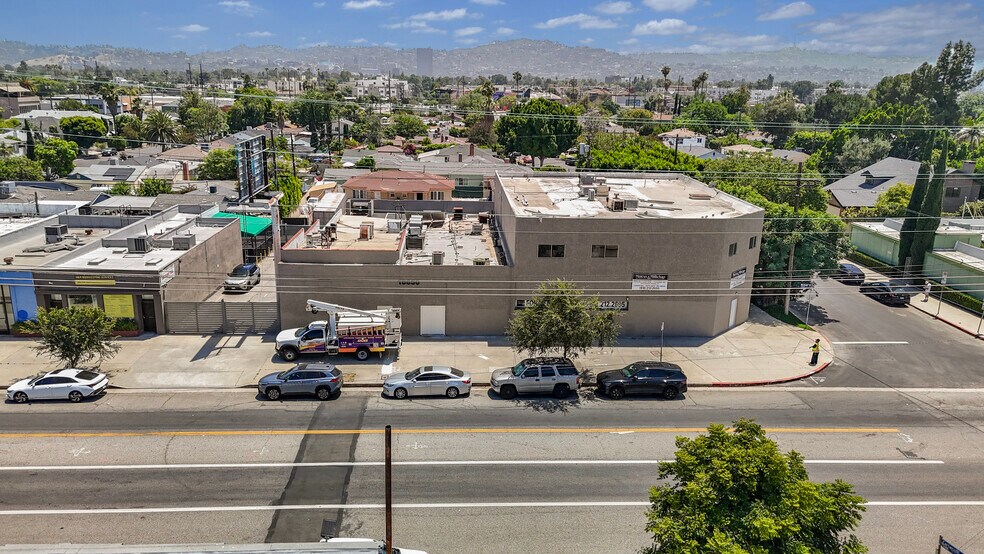 Primary Photo Of 10650-10658 Burbank Blvd, North Hollywood Food Processing For Sale