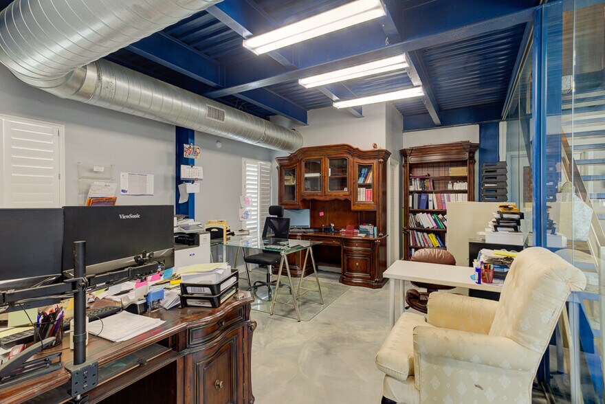 More Photos Of 9425 Schoenthal Rd, New Braunfels Warehouse For Sale