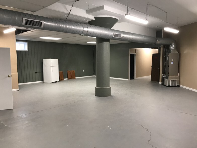 More Photos Of 55 S State Ave, Indianapolis Flex For Sale