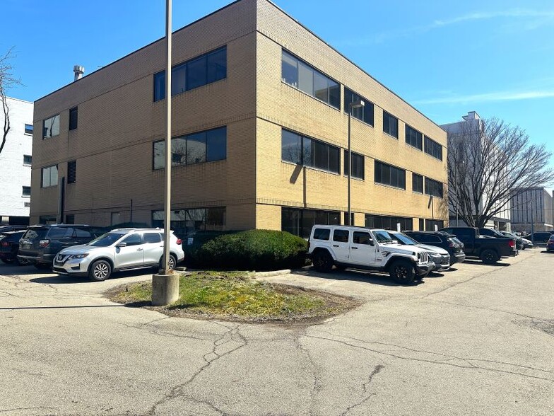 More Photos Of 301 W 1st St, Dayton Medical For Sale