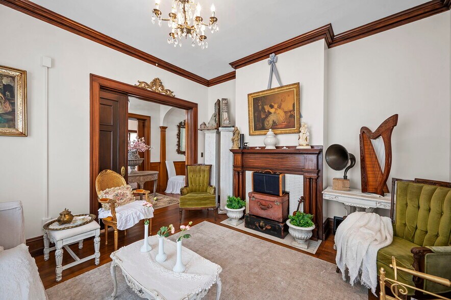 More Photos Of 610 W Washington St, Sandusky Specialty For Sale