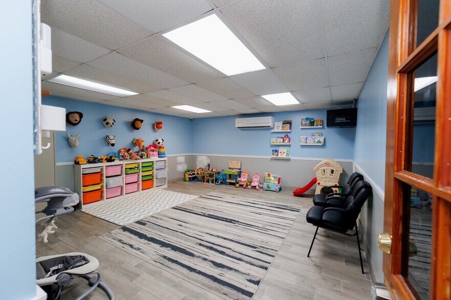 More Photos Of 2016 Anniston Rd, Jacksonville Religious Facility For Sale