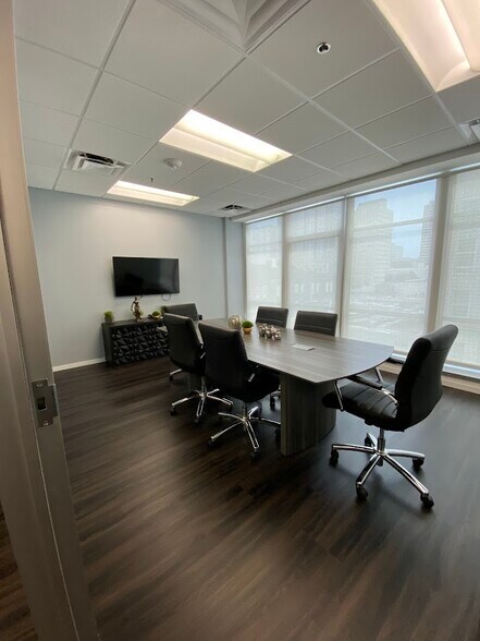 More Photos Of 14 NE 1st Ave, Miami Office For Sale