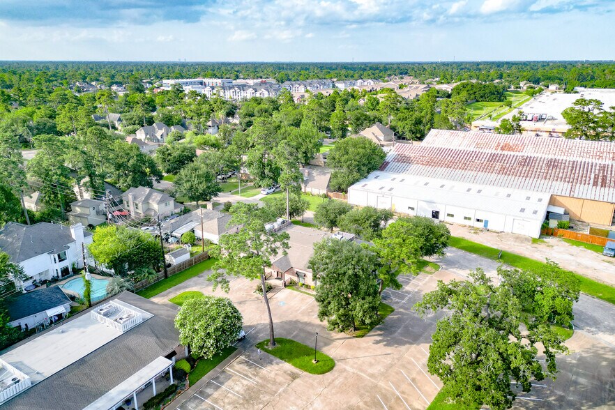 More Photos Of 14741 Pebble Bend Dr, Houston Loft Creative Space For Lease