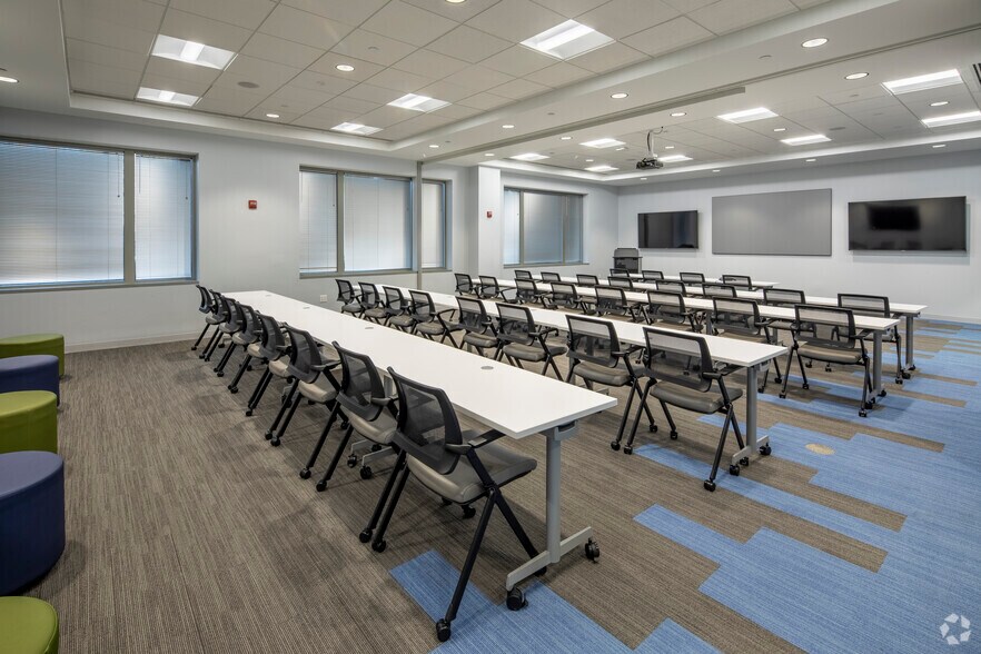 More Photos Of 12410 Milestone Center Dr, Germantown Unknown For Lease