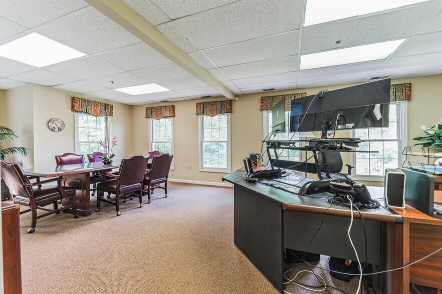 More Photos Of 5090-5096 Dorsey Hall Dr, Ellicott City Medical For Lease