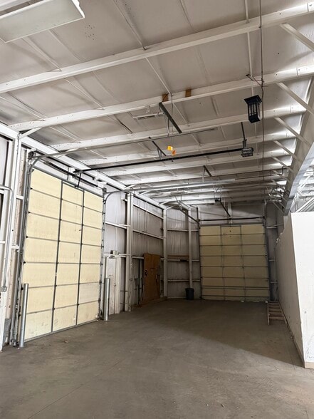 More Photos Of 3450 Fillmore Ridge Hts, Colorado Springs Warehouse For Lease