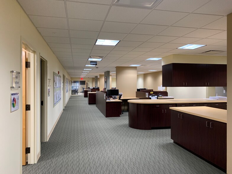 More Photos Of 3290 Cumberland Club Dr, Atlanta Office For Lease