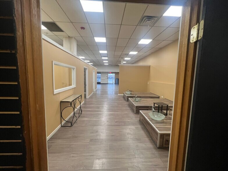 More Photos Of Boulder Hill Pass @ Rt 25, Montgomery Unknown For Lease