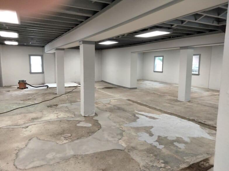 More Photos Of 165 W Main St, Pottstown Industrial For Sale