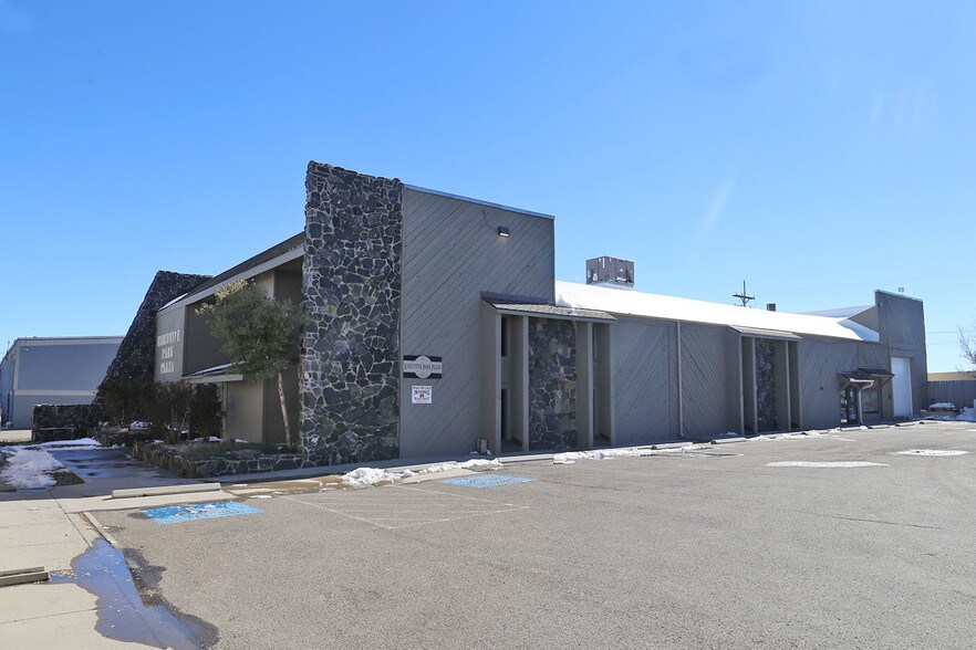 More Photos Of 1111 E Lincolnway, Cheyenne Loft Creative Space For Lease