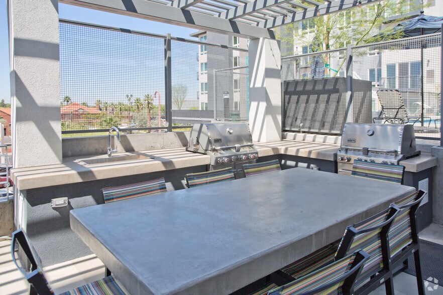 More Photos Of 1505 N Central Ave, Phoenix Apartments For Lease