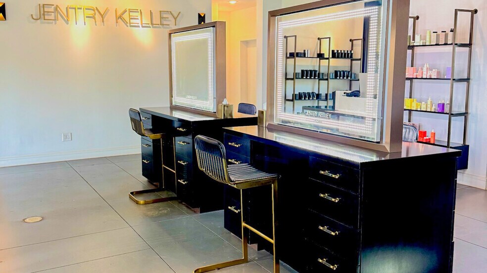 More Photos Of 13300 Katy Fwy, Houston Medical For Lease