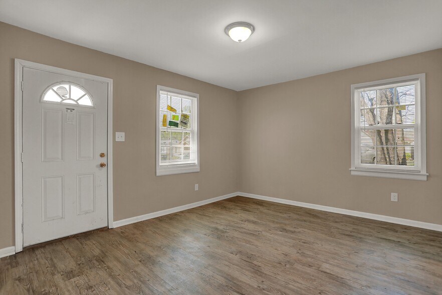 More Photos Of 1572 Hanauer St, Memphis Apartments For Sale