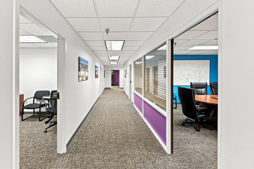 More Photos Of 1365 Hamlet Ave, Clearwater Flex For Lease