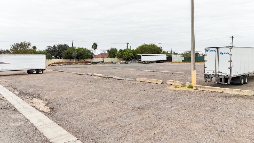 More Photos Of 14002 FM 1472, Laredo Land For Lease