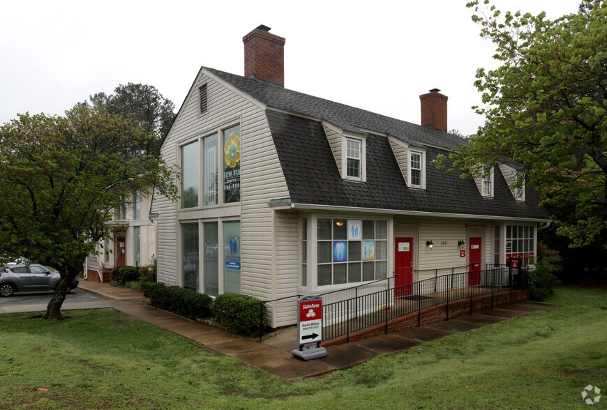 More Photos Of 2817 N Parham Rd, Richmond Office For Sale