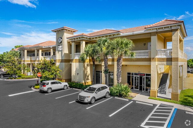 More Photos Of 3415 Radio Rd, Naples Office For Sale