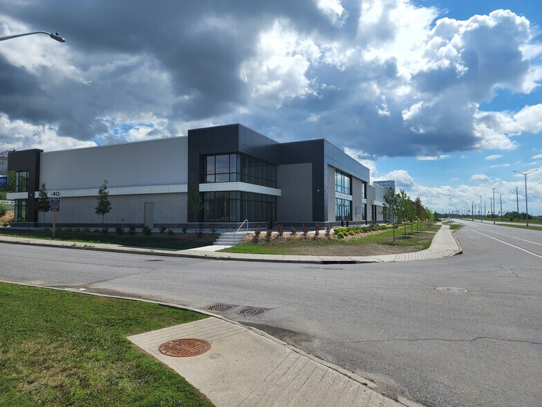 471 Terry Fox Dr, Kanata, ON K2T 1E8 Retail For Lease