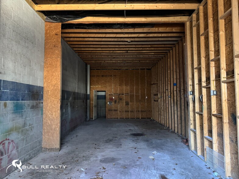 More Photos Of 8108 Highway 85, Riverdale Freestanding For Lease