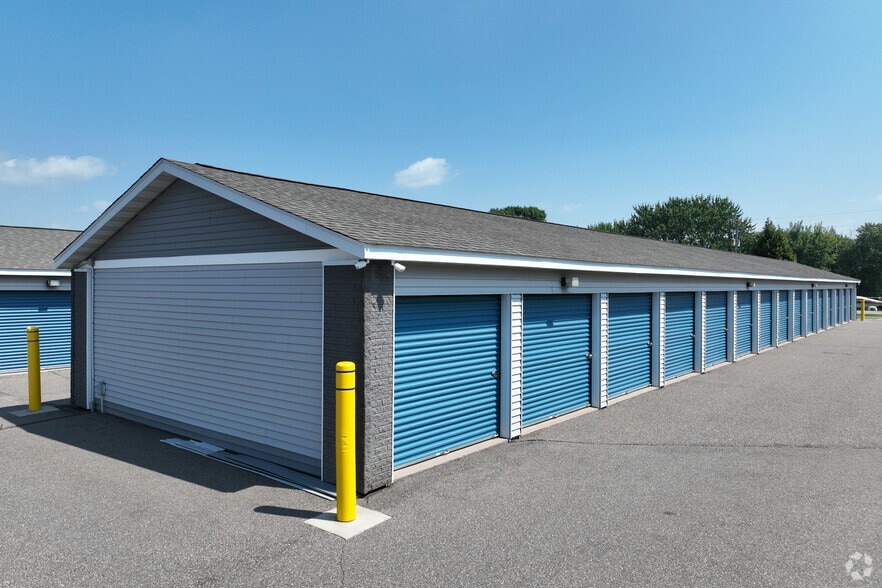 More Photos Of 4011 Maciver Ave NE, Saint Michael Self Storage For Sale