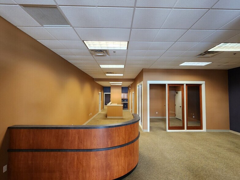 More Photos Of 180 Lithia Way, Ashland Office Residential For Sale