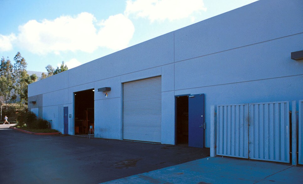 More Photos Of 10840 Thornmint Rd, San Diego Research And Development For Lease