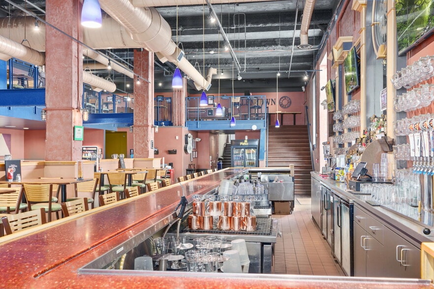 More Photos Of 812-814 W Hamilton St, Allentown Loft Creative Space For Sale