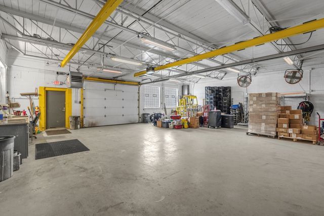 More Photos Of 13920 E 9 Mile Rd, Warren Warehouse For Lease
