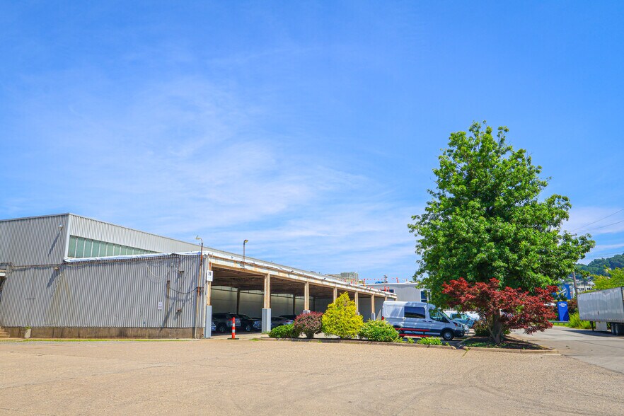 More Photos Of 31 35th St, Pittsburgh Warehouse For Lease