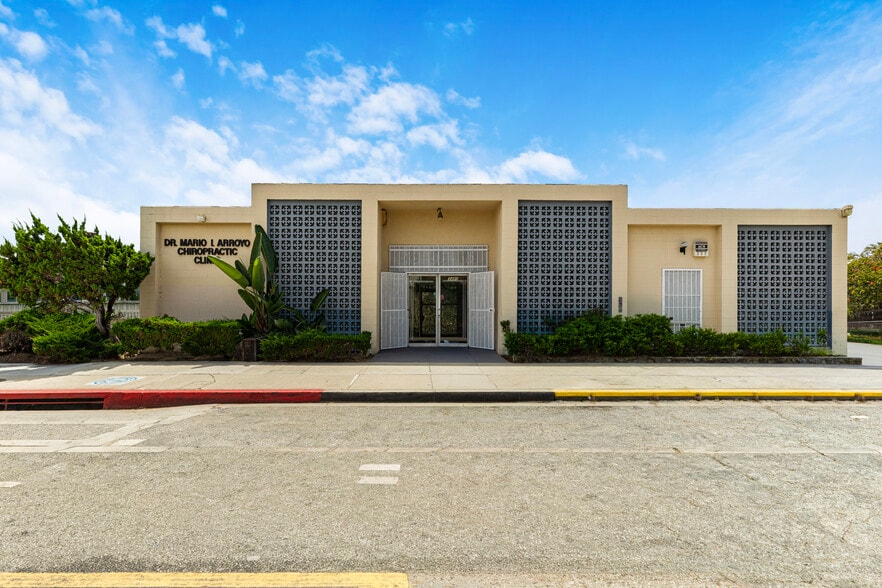 More Photos Of 3480 Live Oak St, Huntington Park Medical For Sale