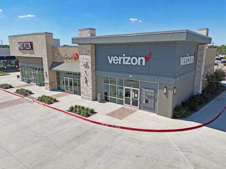 More Photos Of 2321 State Highway 121, Euless Storefront For Lease