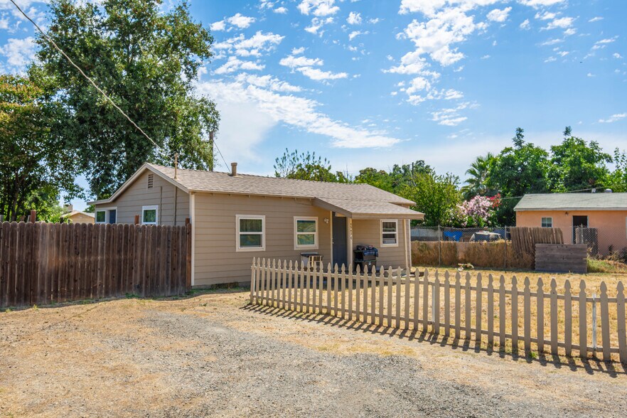 More Photos Of 5543-5553 Feather River Blvd, Olivehurst Apartments For Sale