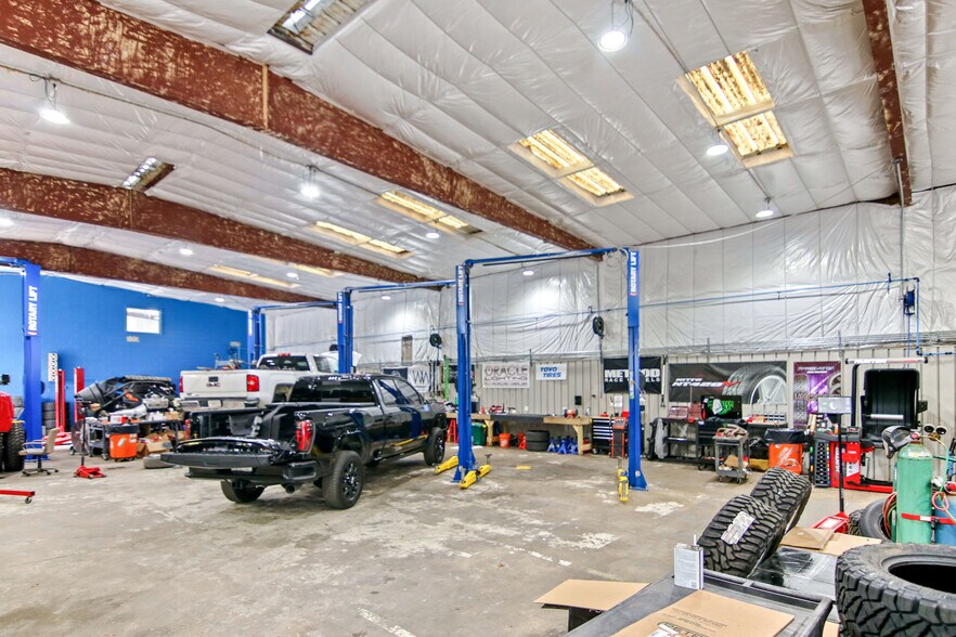 More Photos Of 7329 Spa Rd, Charleston Industrial For Sale