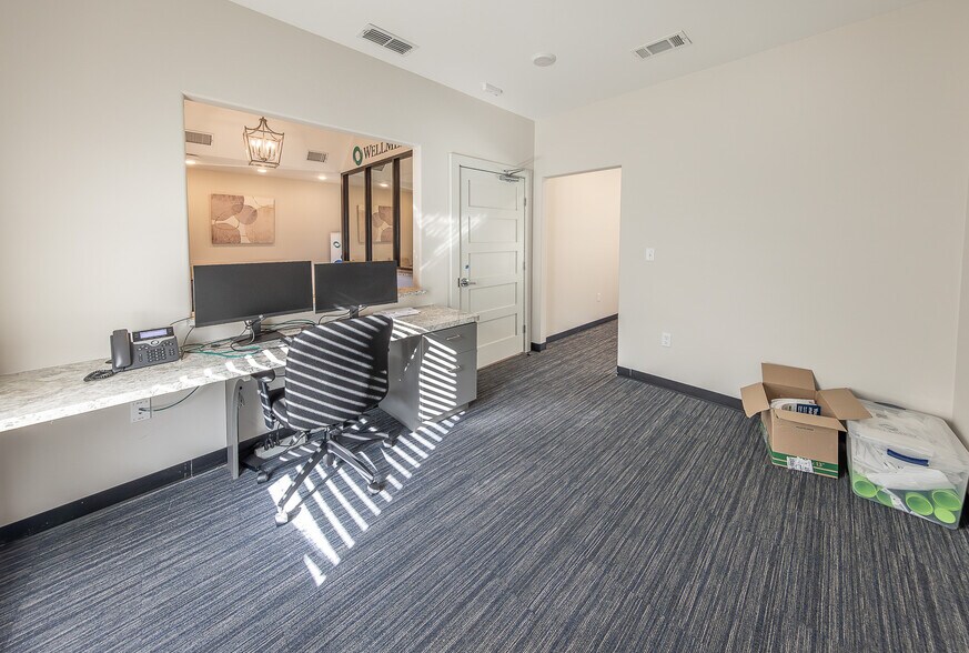 More Photos Of 5004 122nd St, Lubbock Office Residential For Lease