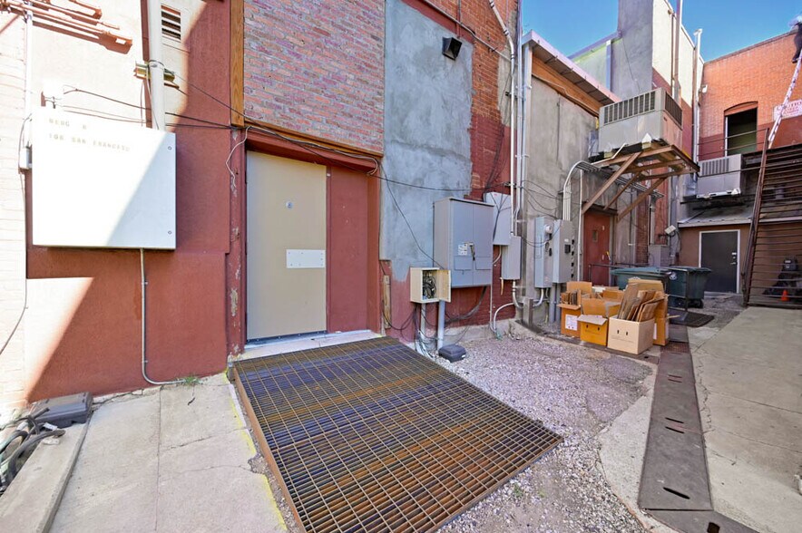 More Photos Of 106 W San Francisco St, Santa Fe General Retail For Lease