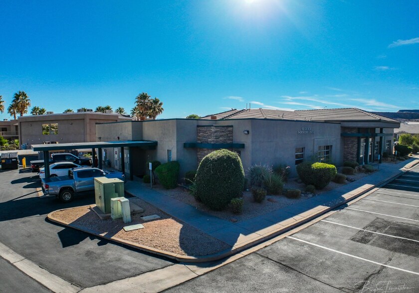 More Photos Of 368 E Riverside Dr, St George Medical For Sale