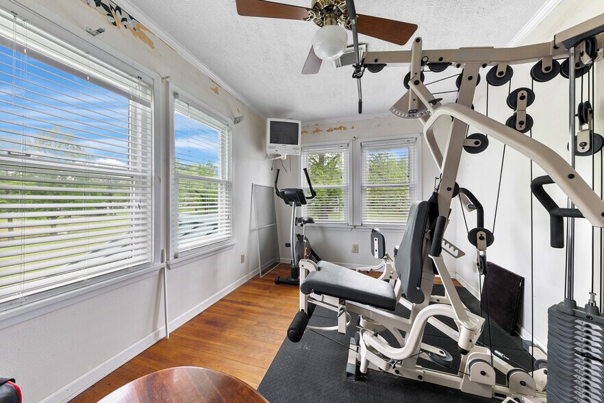 More Photos Of 2222 N Main St, Highlands Land For Sale