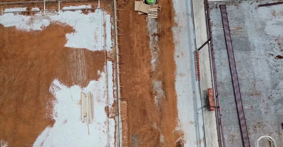 More Photos Of 1010 Memorial Pky N, Huntsville Storefront For Lease