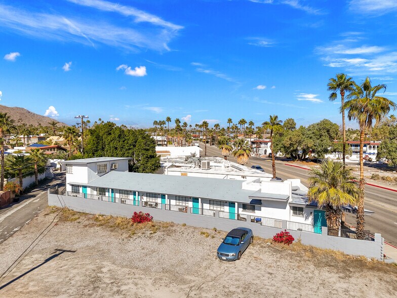 More Photos Of 2231 N Palm Canyon Dr, Palm Springs Apartments For Sale