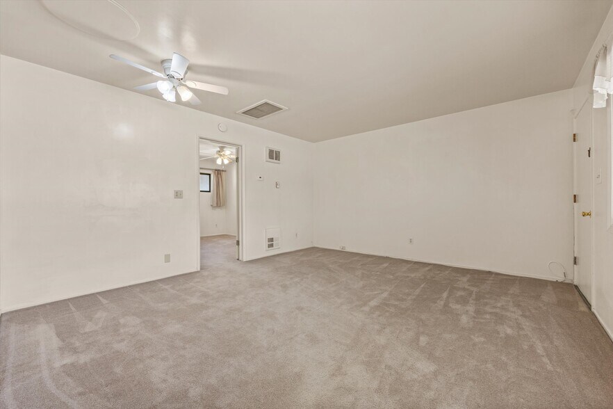 More Photos Of 16 Tobias St, Kernville Storefront Retail Residential For Sale