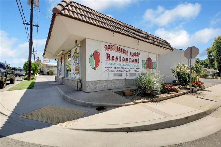 More Photos Of 120 Percy Ave, Yuba City Restaurant For Lease