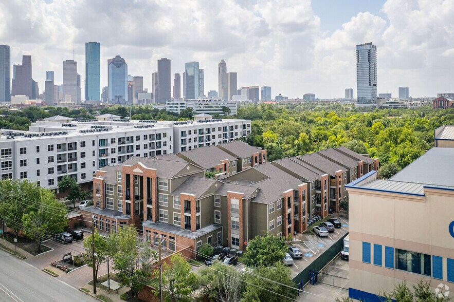 More Photos Of 2505 Washington Ave, Houston Apartments For Lease