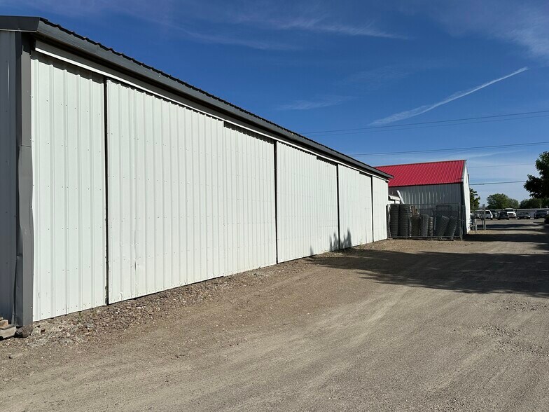 More Photos Of 999 Airbase Rd, Mountain Home Freestanding For Sale