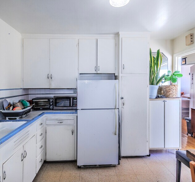 More Photos Of 725-731 Hillside blvd, Daly City Apartments For Sale